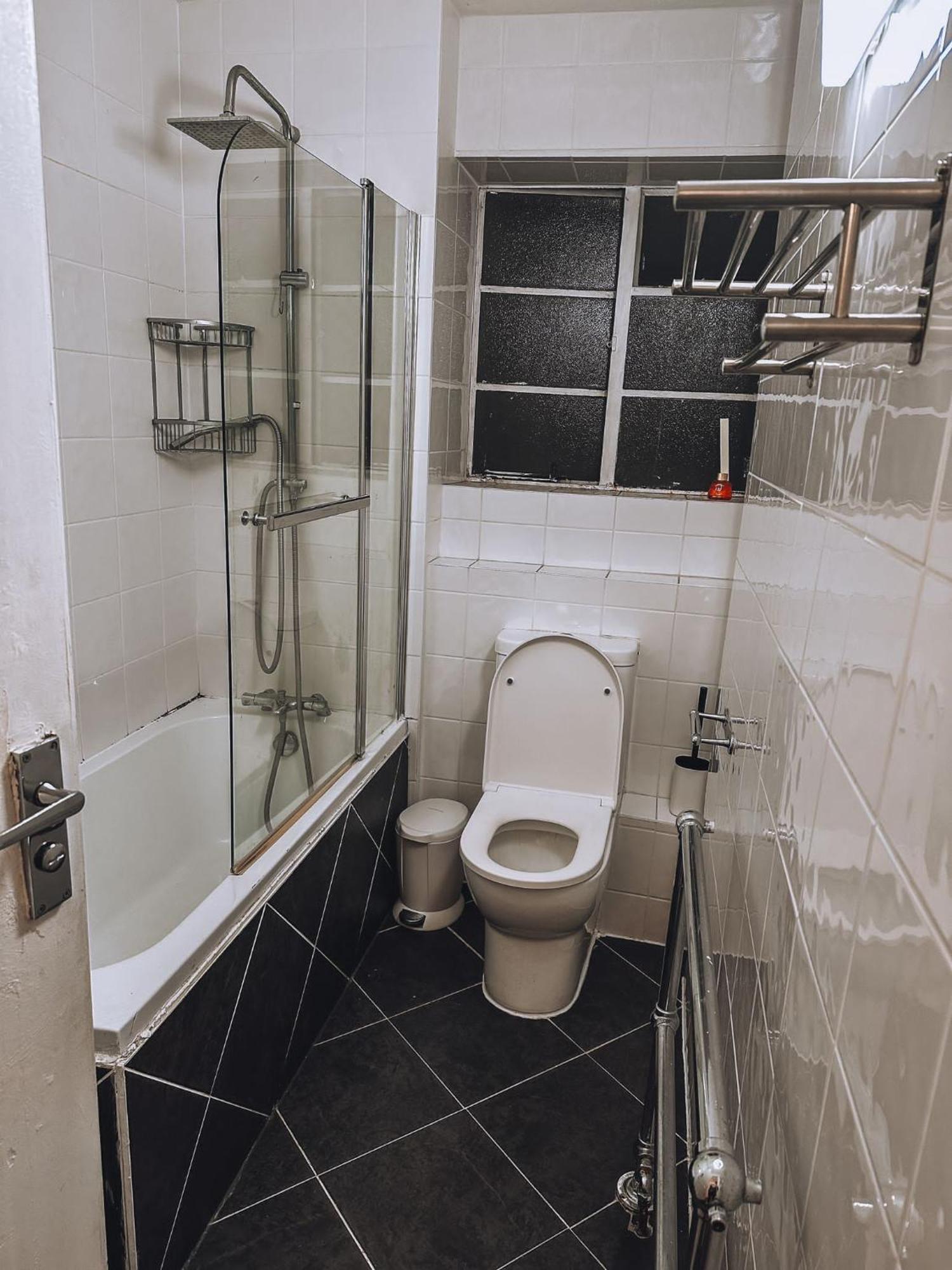 Cosy 2 Bedroom Apartment In Swiss Cottage. London Exterior photo